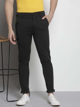 The Indian Garage Co - Men Slim Fit Solid Mid-Rise Stretchable Knitted Trousers Black
