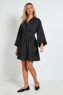 Black color option, Currently selected