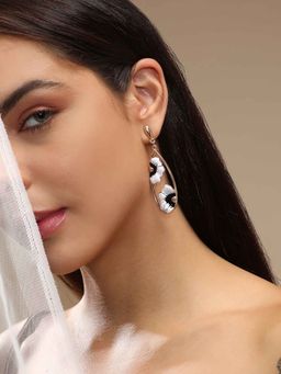 Sohi - Womens The Anemone Drop Earrings - Black and White