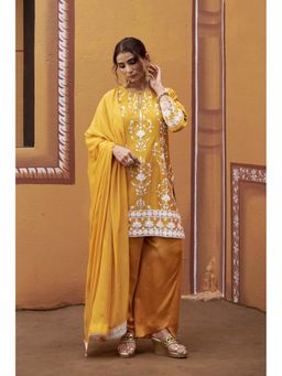 THETAA - Lotus Motif Thread Work Golden Yellow Kurta And Pant With Dupatta