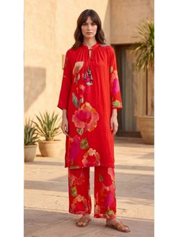 Basanti Kapde aur Koffee - Red Flora Printed Kurta With Pant
