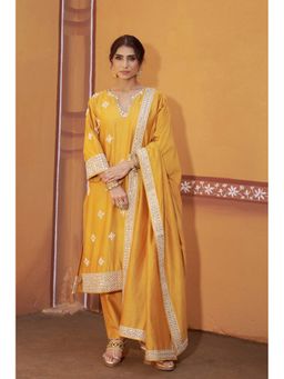 THETAA - Golden Yellow Hand Embolished Mirror Work Kurta And Pant With Dupatta