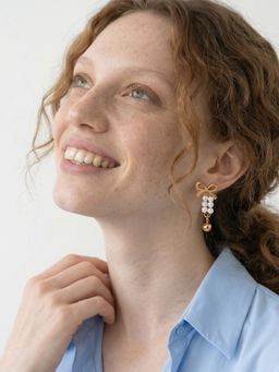 Palmonas - White Chic Bow and Pearl Drop Earrings