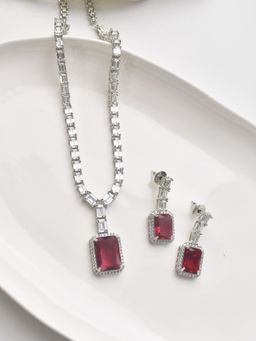 Peach Tassels - Red Gemstone Pendant Necklace Set