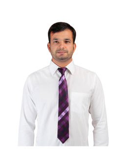 PELUCHE - Sleek Necktie for Men