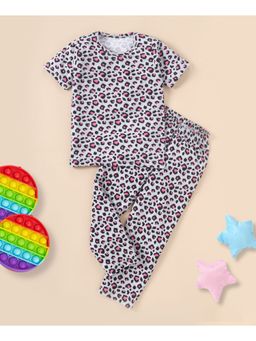 FUNKRAFTS - Girls Half Sleeves Cheetah Printed T-Shirt & Pyjama (Set of 2)