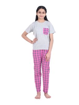 FUNKRAFTS - Girls Half Sleeves Checks Printed T-Shirt & Pyjama (Set of 2)