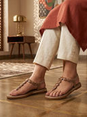 Beige color option, Currently selected