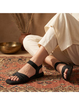 Global Step - Classic Metallic Accent Black Open Toe Flats