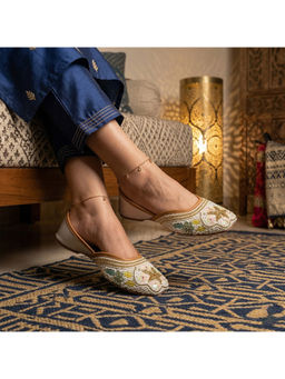 Global Step - Anaya White Juttis