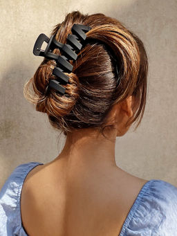 Pipa Bella by Nykaa Fashion - Black ZigZag Hair Claw Clip