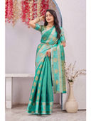 Green color option, Sold out, Currently selected