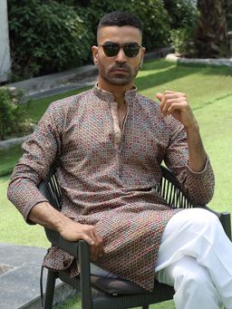 Kraft India - Beige Embroidered Regular Fit Kurta