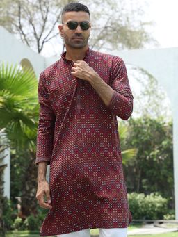 Kraft India - Maroon Embroidered Regular Fit Kurta
