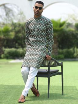 Kraft India - Green Embroidered Regular Fit Kurta and Pyjama (Set of 2)