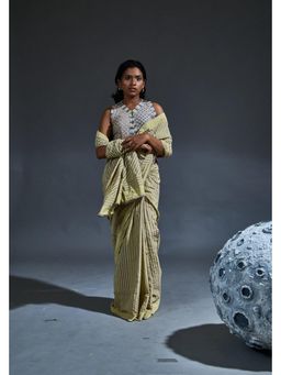 Banana Labs - Crater Cream Saree Without Blouse
