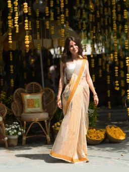 Banana Labs - Jannat Yellow Saree Without Blouse
