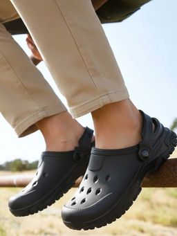 Bewakoof - Mens Black Clogs
