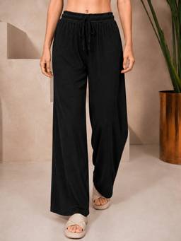 Buynewtrend - Women's Black Textured Wide Leg Drawstring Pant