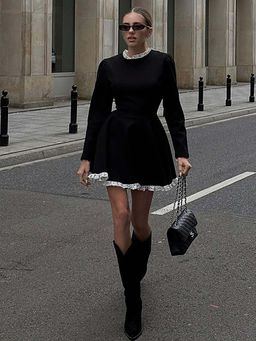 Outzidr - Black Contrast Tiping Full Sleeves Skater Street Style Dress