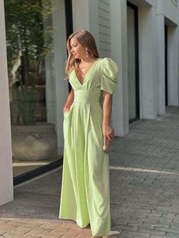 Outzidr - Green V Neck Wasit Band Fit Flare Vacay Dress