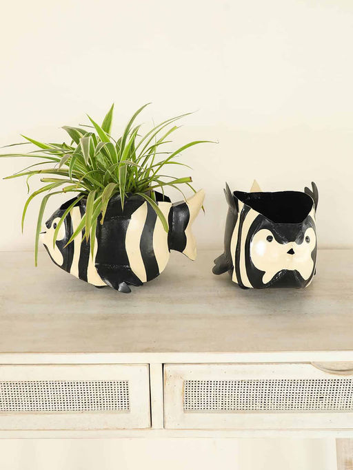 Freedom Tree Fish Metal Planter Black
