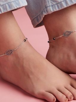Zavya - Leaf and Black Beads 925 Sterling Silver Anklets