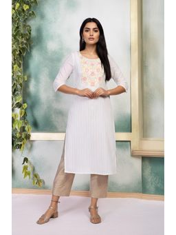 Aurelia - Women's White Embroidered Straight Cotton Blend Kurta