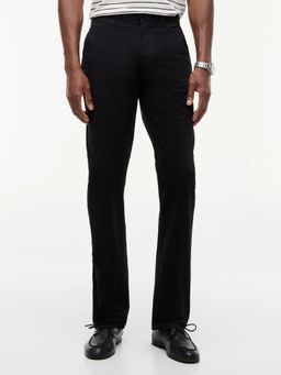 Tommy Hilfiger - Black Relaxed Fit Solid Mid Rise Chinos