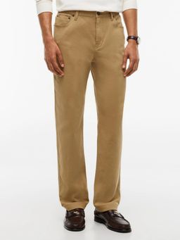 Tommy Hilfiger - Beige Regular Fit Solid Mid Rise Chinos