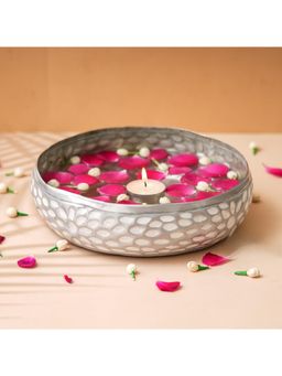 eCraftIndia - Silver Metal Urli Bowl For Home Decoration Office Tv Unit Kitchen Showpiece