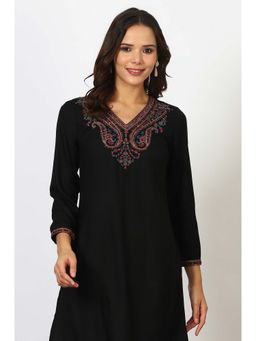 W - Black Paisley Kurta and Pant (Set of 2)