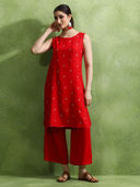 Red color option, Sold out, Currently selected