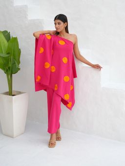 Rabnoor K Sethi - Fuchsia Pink Floral Embroidered Kaftan with Pant (Set of 2)