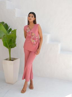 Rabnoor K Sethi - Pink Overlapping Embroidered Flap Co-Ord (Set of 2)