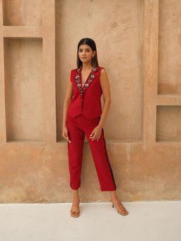 Rabnoor K Sethi - Red Embellished Waist Coat with Pant (Set of 2)