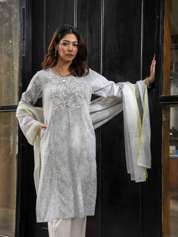 Rangsutra - Suhani Grey A-Line Cotton Chikankari Hand Embroidery Kurta