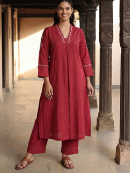 Rangsutra - Dhwani Red A-Line Cotton Desert Hand Embroidery Kurta