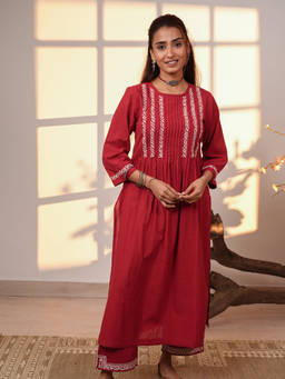 Rangsutra - Ishanvi Red Pintuck Cotton Chikankari Hand Embroidery Kurta