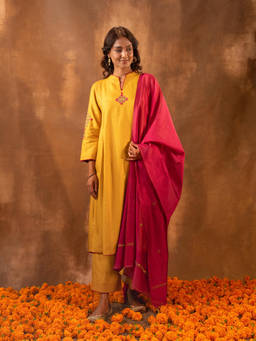 Rangsutra - Ruhani Yellow Flared Cotton Silk Pakka Hand Embroidery Kurta