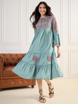 ZUMMER - Embroidered Midi Dress