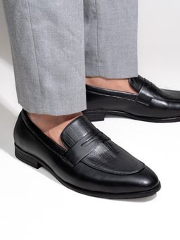 Hydes N Hues - Men Black Loafers