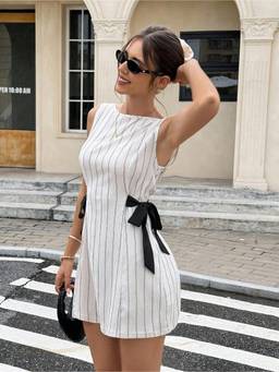 MISS MOSA BY AKANKSHA - White Tamar Bow Mini Dress