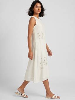 max - Off White Women Embroidered A-Line Midi Dress