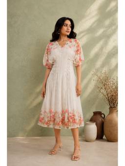 Mud spire - Off White Rose Tissue Dress
