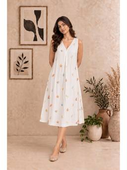 Mud spire - Ivory Daydream Dress