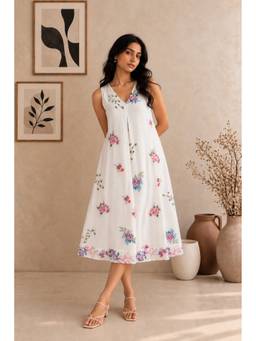 Mud spire - Ivory Cotswold Garden Dress