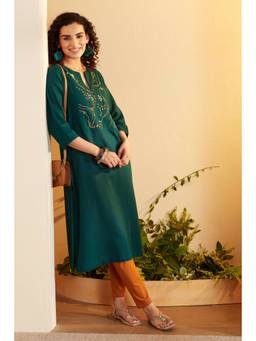 Biba - Women Green Solid/Plain Viscose Rayon Kurta