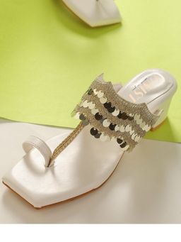 GNIST - Sequence Ethnic White Block Heels