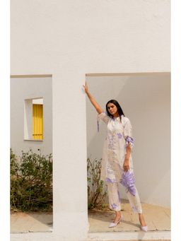 Silai Studio - Beige Papeeta Kurta with Pant (Set of 2)